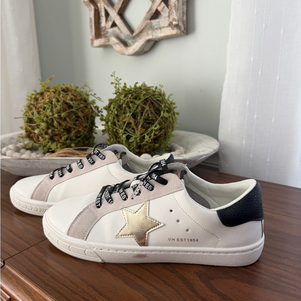 Vintage Havanas tennis shoes - Picture 2 of 5